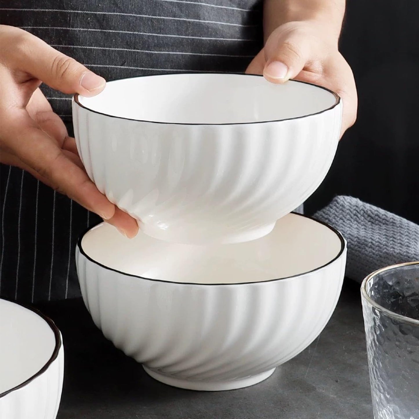 Ceramic Cereal Bowls Set of 4 - 700ml Classic White Round 15x8cm